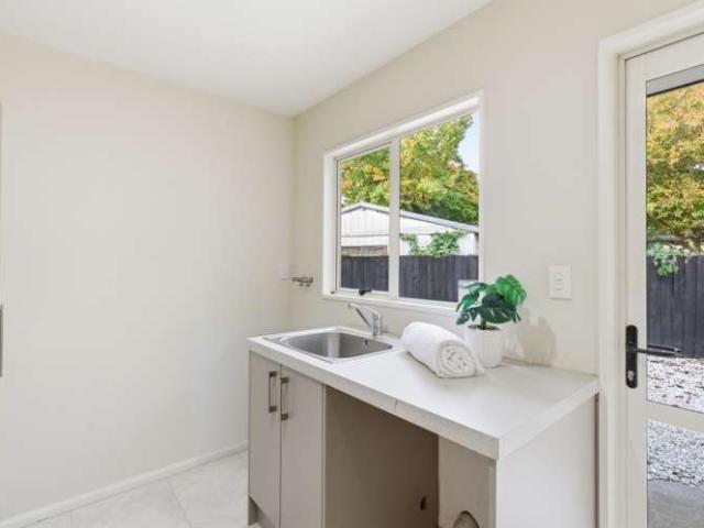 House for sale in Chaslands, Canterbury