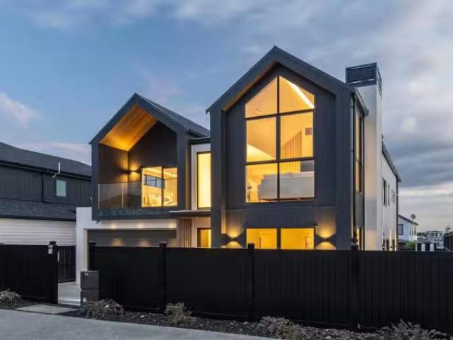 House for sale in Wairau Valley