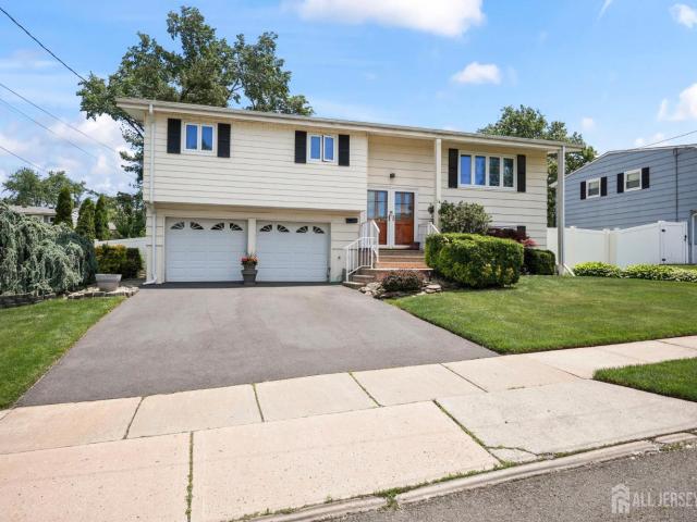 House for sale in Cliffwood, New Jersey