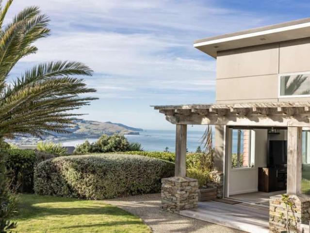 House for sale in Otakou