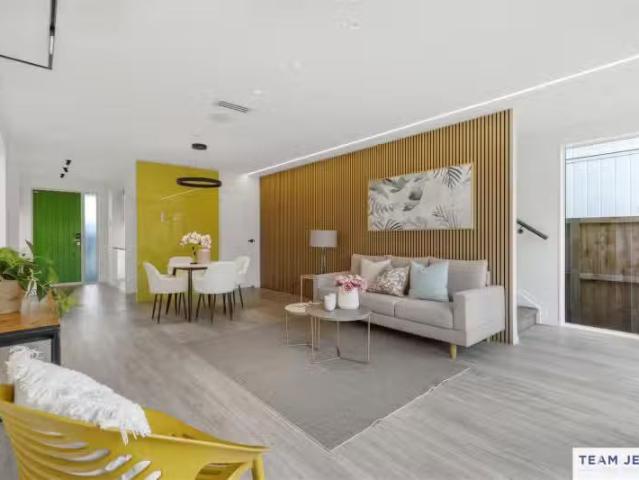 House for sale in Papakura