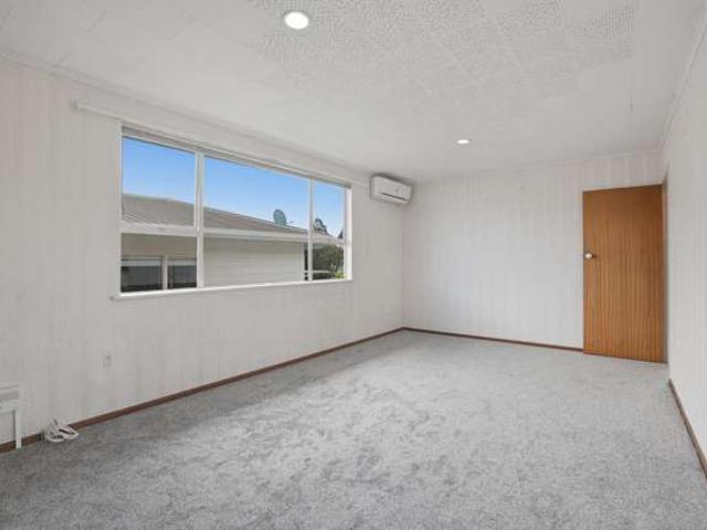 Apartment for sale in Hillsborough, Taranaki