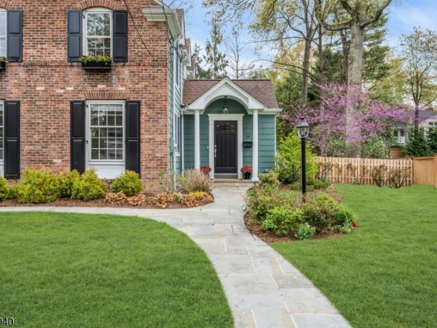 House for sale in Chatham, New Jersey