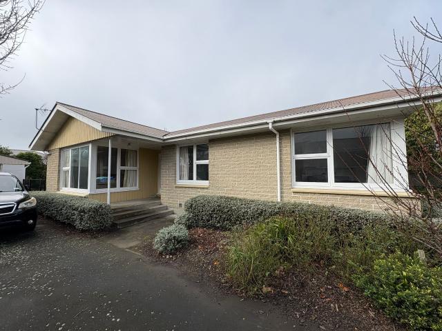 House for rent in Chaslands, Canterbury