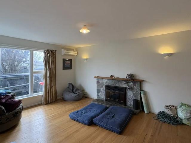 House for rent in Chaslands, Canterbury