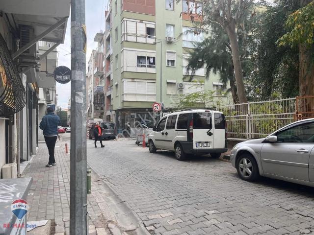 Karşiyaka, İzmir içerisinde satılık mülk