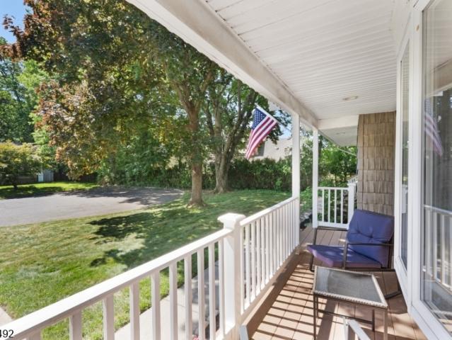 House for sale in Springfield, New Jersey