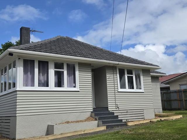 House for rent in Awhitu, Oroua County