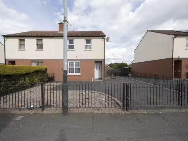 House to rent in Corry, Connacht