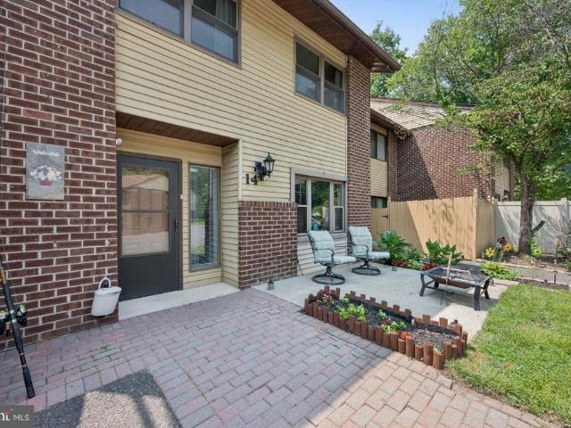 Condo for sale in Woodbury