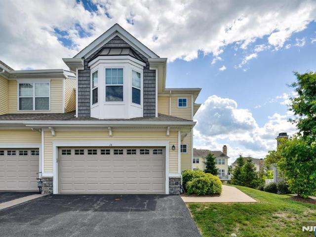 Townhouse for sale in Allamuchy, New Jersey