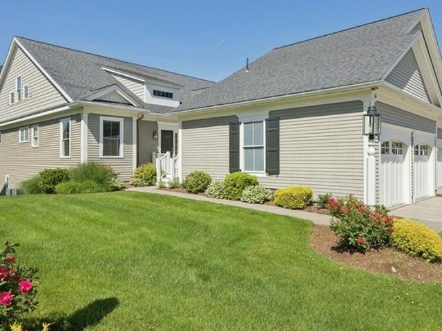 Condo for sale in Northborough, Massachusetts