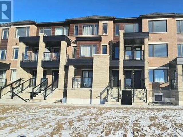 Townhouse for sale in Barrie, Ontario