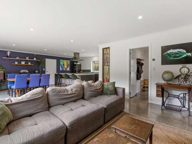 House for sale in Hillsborough, Taranaki
