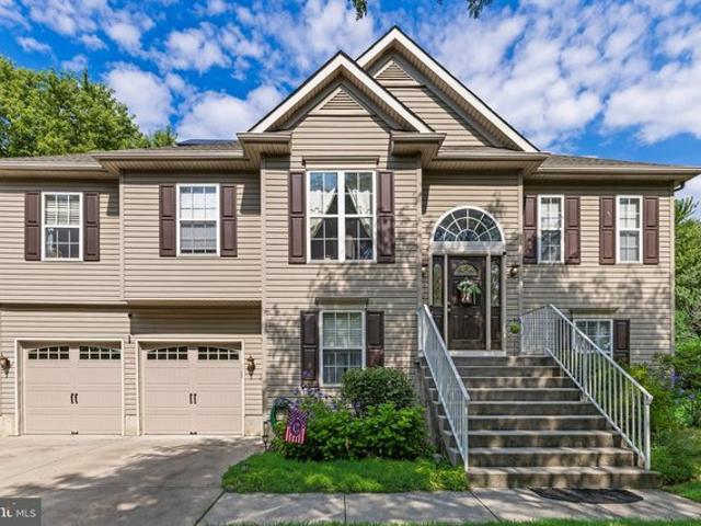 House for sale in Mullica Hill, New Jersey