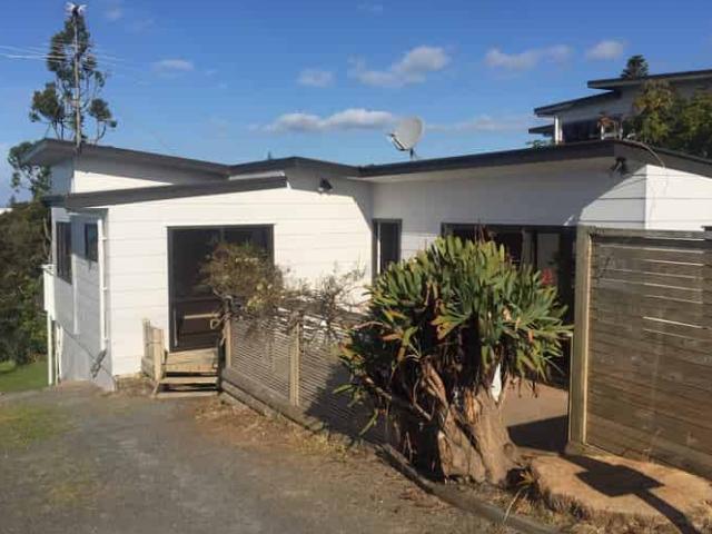 House for rent in Awhitu, Oroua County