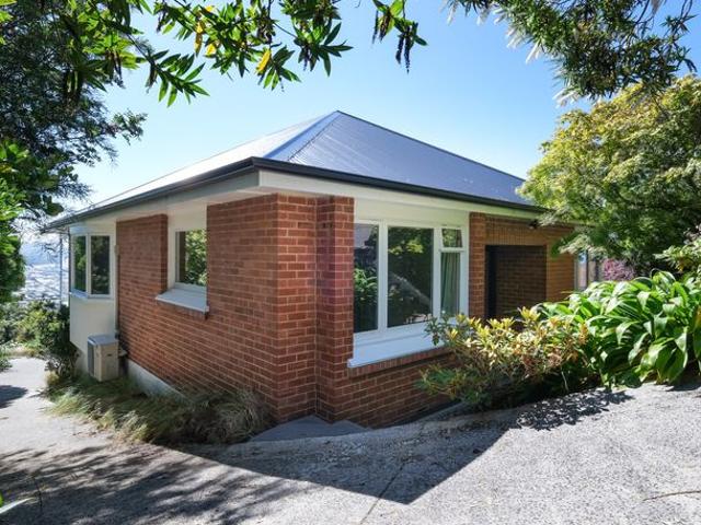 House for rent in Otakou
