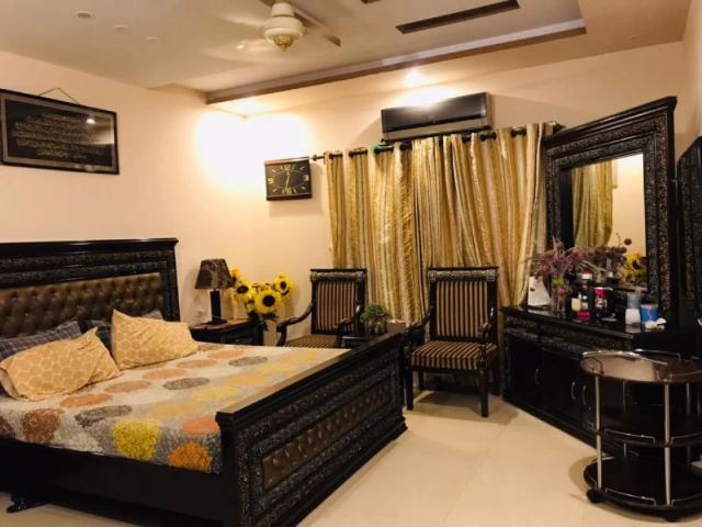 House for sale in Faisalabad, Islamabad Capital Territory