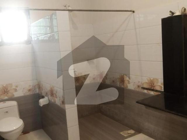 House for sale in تحصیل فیصل آباد شہر, فیصل آباد ڈویژن