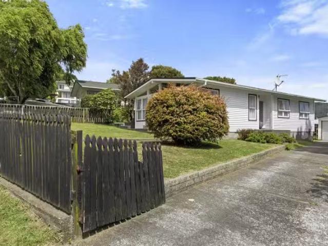 House for sale in Days Bay, Wellington