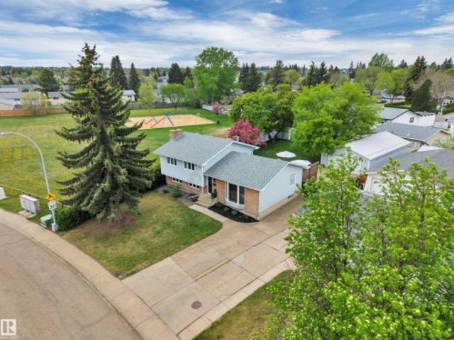 House for sale in Sherwood Park, Alberta