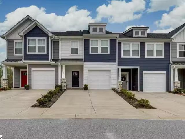 Condo for sale in Greenville Condo for sale in Greenville