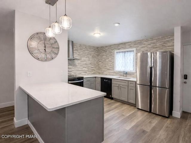 Townhouse for sale in Bartonsville, Pennsylvania