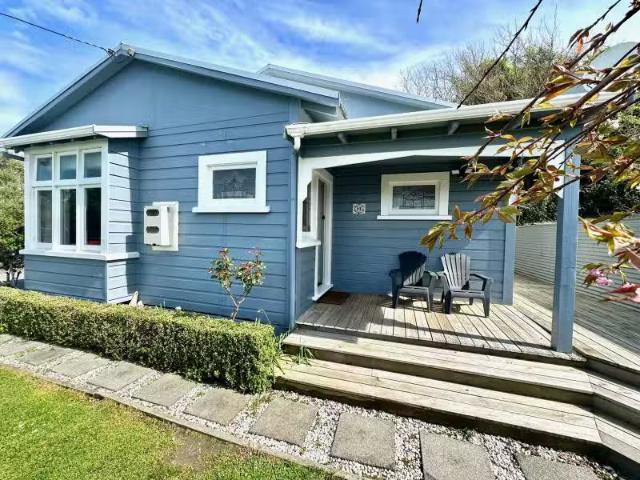 House for sale in Otakou