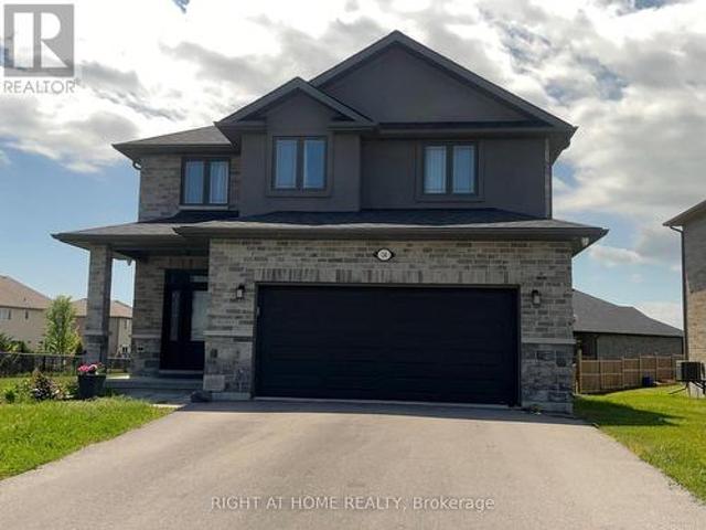House for sale in Ontario