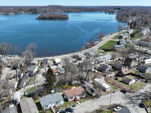 House for sale in East Hampton, Connecticut