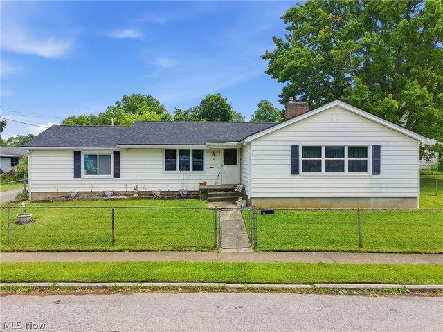 House for sale in Columbiana, Ohio