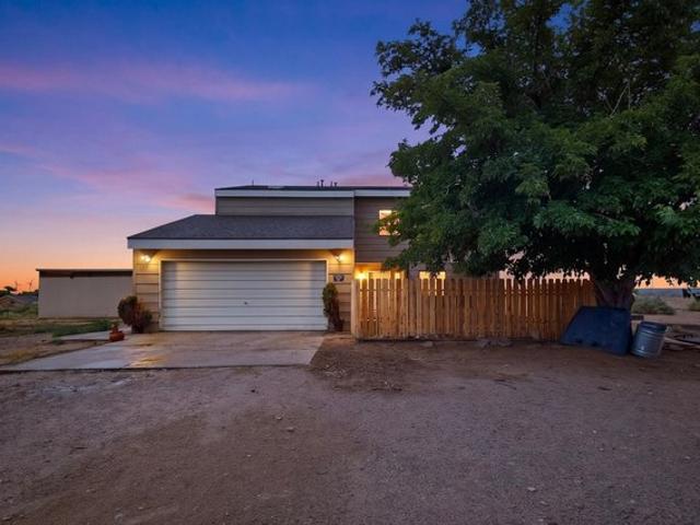 Townhouse for sale in Los Lunas, Valencia County
