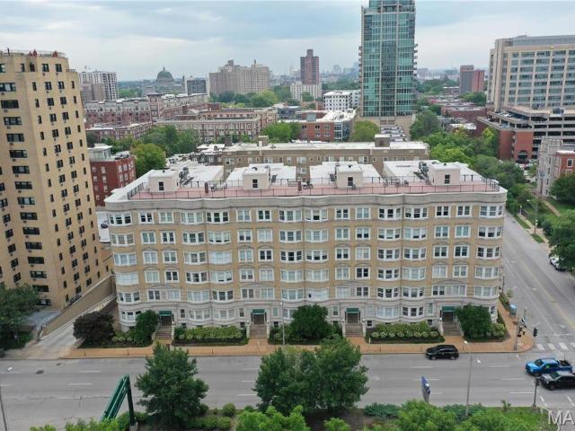 Condo for sale in Saint Louis, Missouri