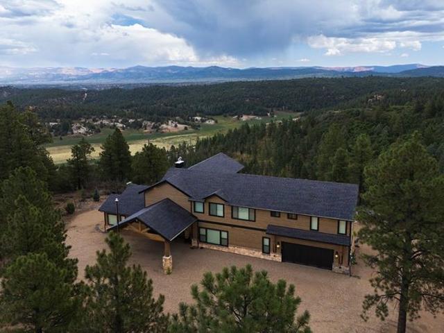 House for sale in Duck Creek Village, Utah