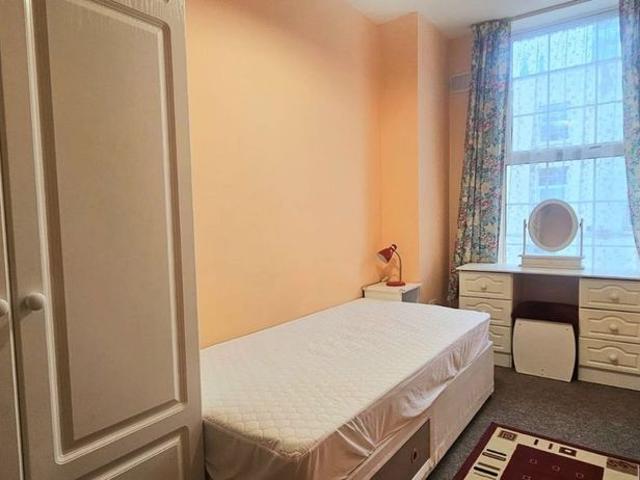 Apartment to rent in Bluebell, North Tipperary