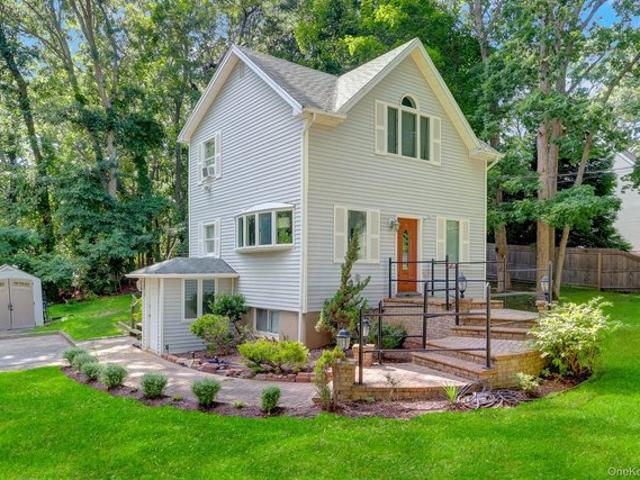 House for sale in Centereach, New York
