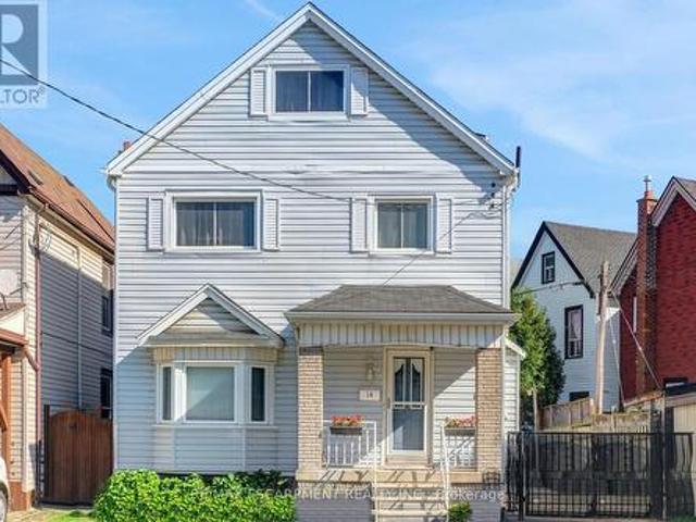 House for sale in Ancaster, Ontario