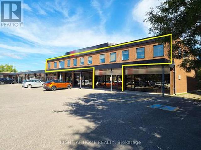 Commercial for rent in Orangeville, Central Ontario