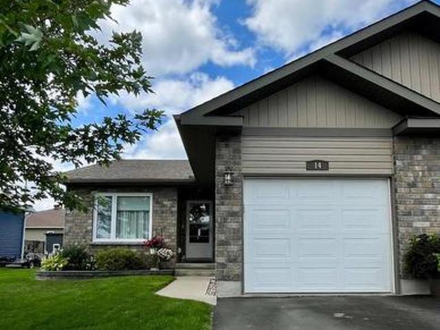 House for sale in Renfrew, Ontario