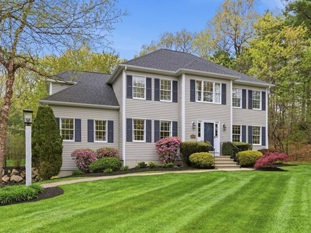 House for sale in North Reading, Massachusetts