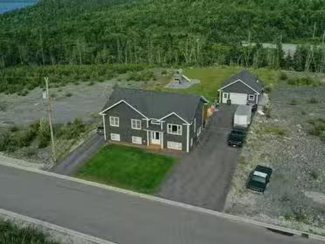 House for sale in Corner Brook, Newfoundland And Labrador