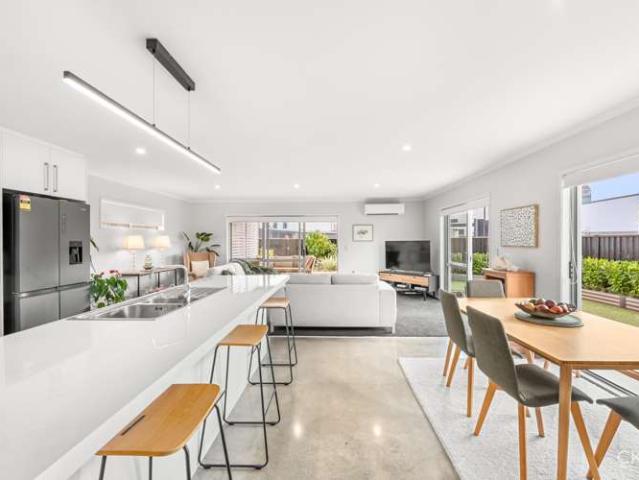 House for sale in Pauatahanui, Wellington
