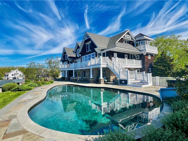 House for sale in Watch Hill, Westerly