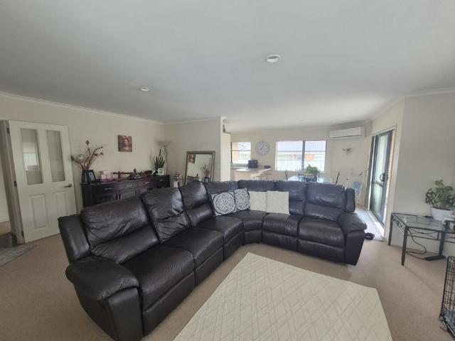 House for rent in Pauatahanui, Wellington