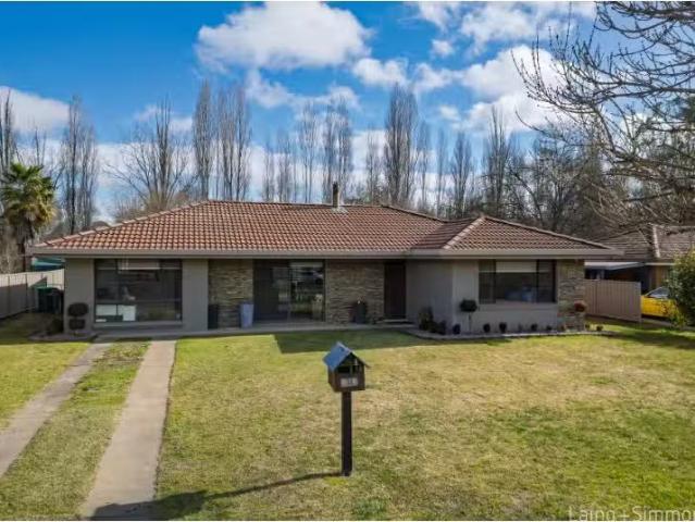 House for rent in West Armidale, Armidale