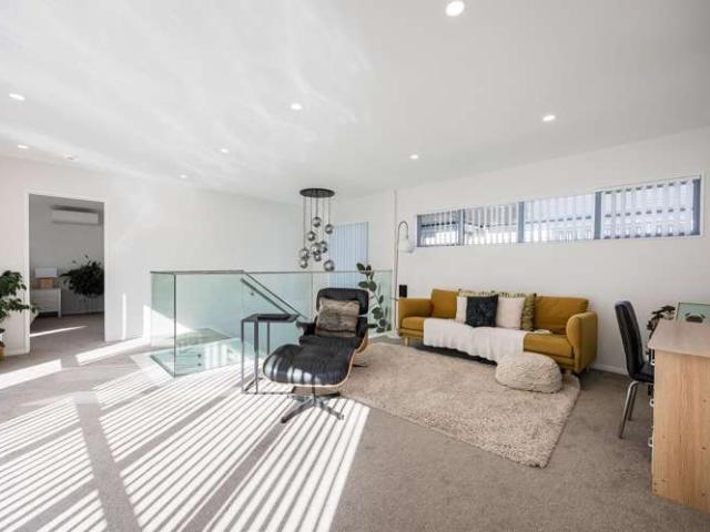 House for sale in Paremoremo, Oroua County