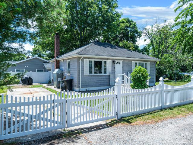 House for sale in Centereach, New York