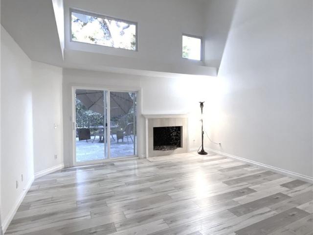 Townhouse for sale in Woodbridge, Irvine