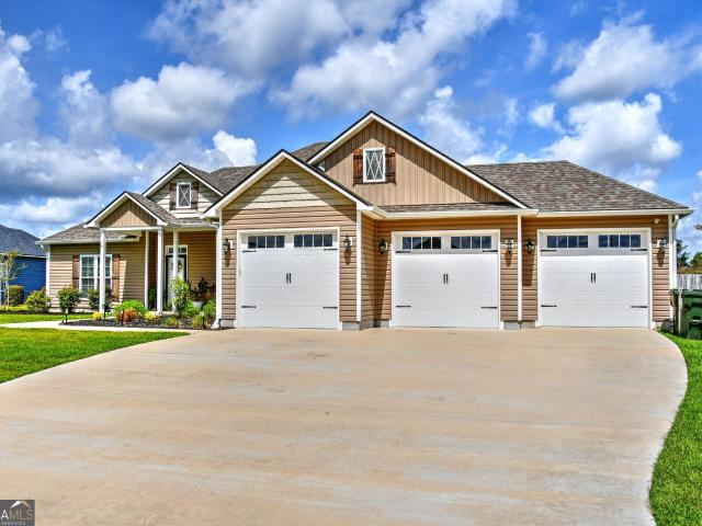 House for sale in Lakeland, Georgia
