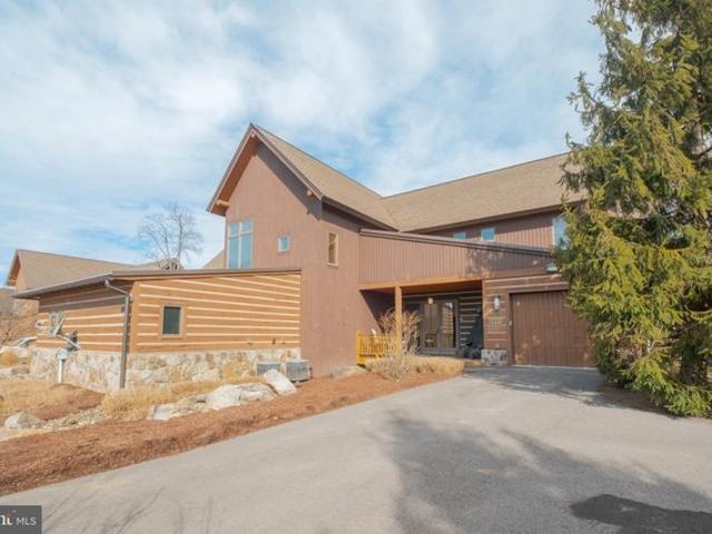 Townhouse for sale in Garrett, Maryland